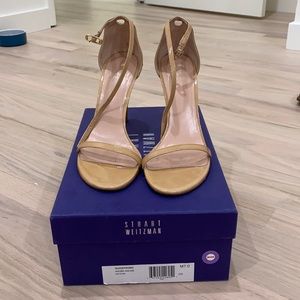 Size 7 Stuart Weitzman Nudistsong patent leather Adobe